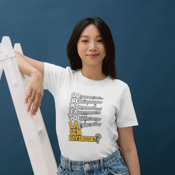 Komik Müzik Tişörtü – “Do Re Mi Fa So LA SEN HAYIRDIR?” – Müzisyenler ve Müzik Severler İçin Müzik Notaları Tişörtü