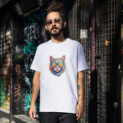 Renkli Güneş Gözlüklü Kedi Tasarımlı Tişört – Cool Cat Vibes