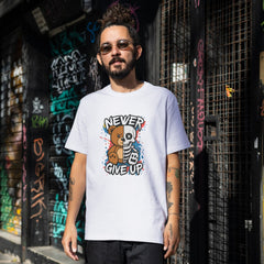 Asla Vazgeçme Teddy Bear Tişörtü - Motivasyonel Kentsel Sokak Giyim Tişörtü
