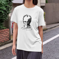 Atatürk Portreli Tişört – Kadın & Erkek Unisex, Özgün Tasarım, Siyah & Beyaz Renk Seçenekleri