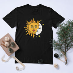 Güneş ve Ay İllüstrasyonlu Unisex Beyaz Eşofman – Spiritüel &amp; Bohem Tasarım