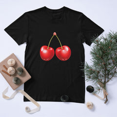 Kiraz Baskılı Unisex Beyaz Tişört – Minimal Meyve Tasarımı