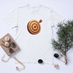 Hedefe Saplanan Ok Tasarımlı Tişört – Bullseye Focus Tee